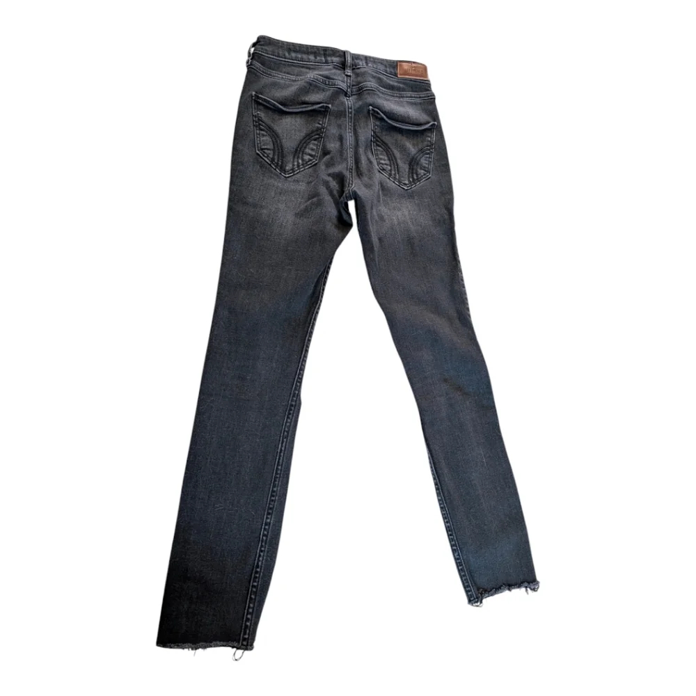 Hollister High Rise Crop Super Skinny Classic Stretch Black Ripped Jeans Size 0 - Picture 5 of 6